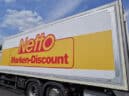 Tarpaulin change at Netto in Germany