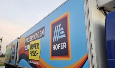 LKW Werbung_ Hofer Sattledt